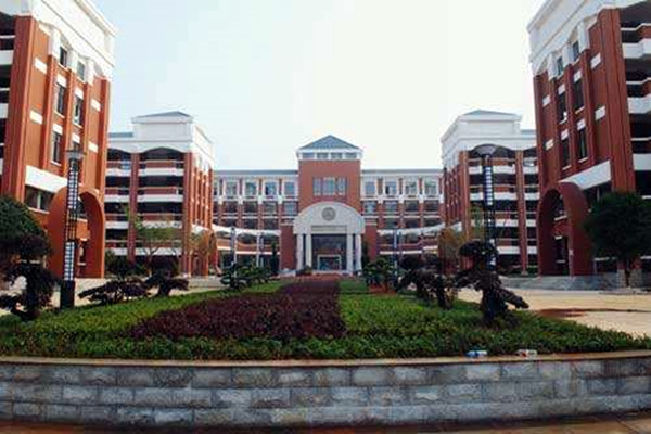 麓山國際實驗學校樓宇智能化系統案例 麓山國際實驗學校樓宇智能化系統案例