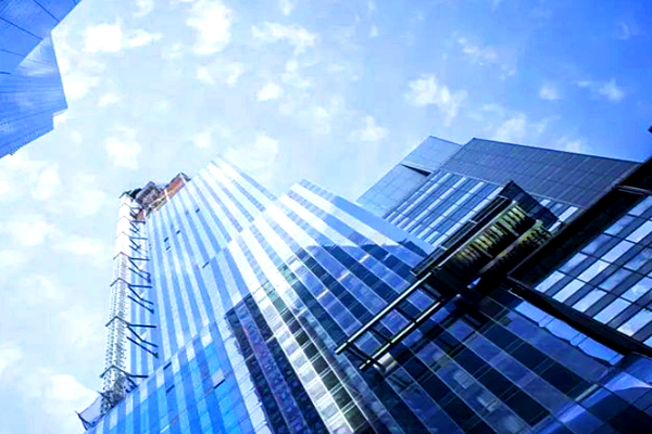 園區(qū)樓宇智能化系統(tǒng)解決方案！ 目前園區(qū)樓宇智能化系統(tǒng)建設(shè)主要著力于消防系統(tǒng)、配電系統(tǒng)、安防系統(tǒng)、綜合布線系統(tǒng)等基礎(chǔ)設(shè)施，以及車位管理系統(tǒng)、門禁系統(tǒng)、物業(yè)收費系統(tǒng)、多表收費系統(tǒng)等方面，并集中在基本的監(jiān)測(圖1)